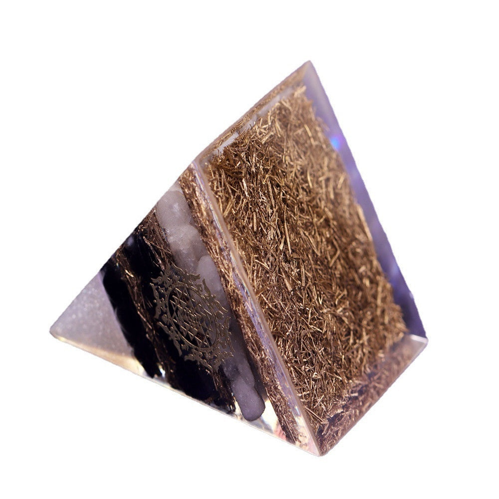 Natürliche Kristallpyramide 