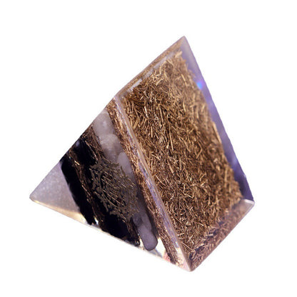 Natürliche Kristallpyramide 